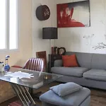 Appartement Deux Pieces Lumineux Et Sans Vis A Vis