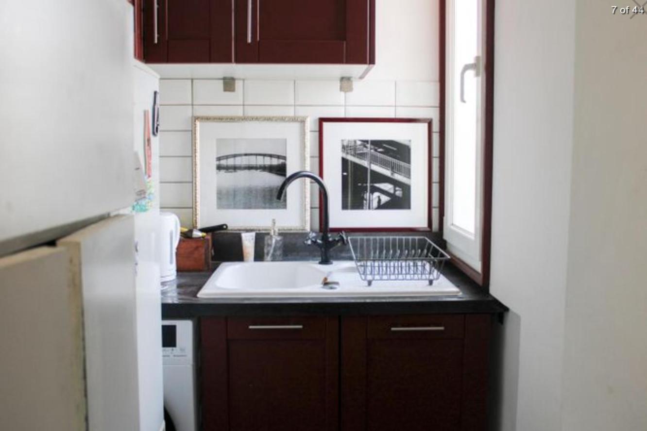 Appartement Deux Pieces Lumineux Et Sans Vis A Vis Parijs